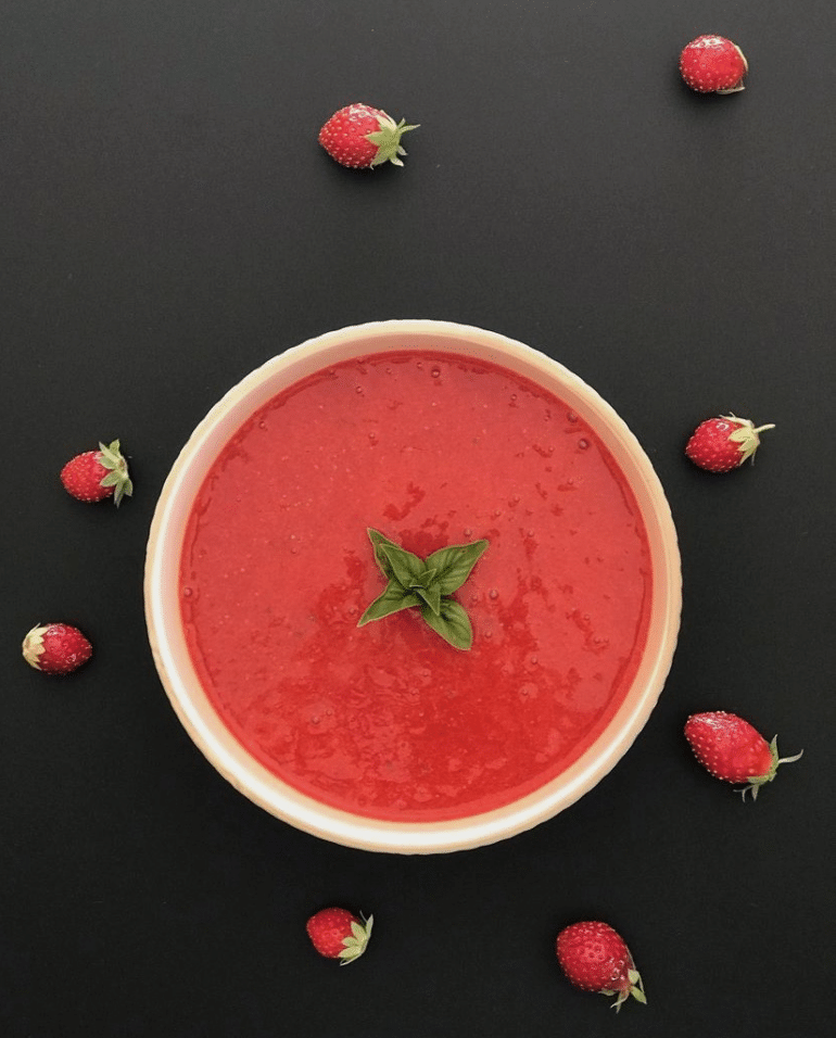 soupe de fraises au basilic