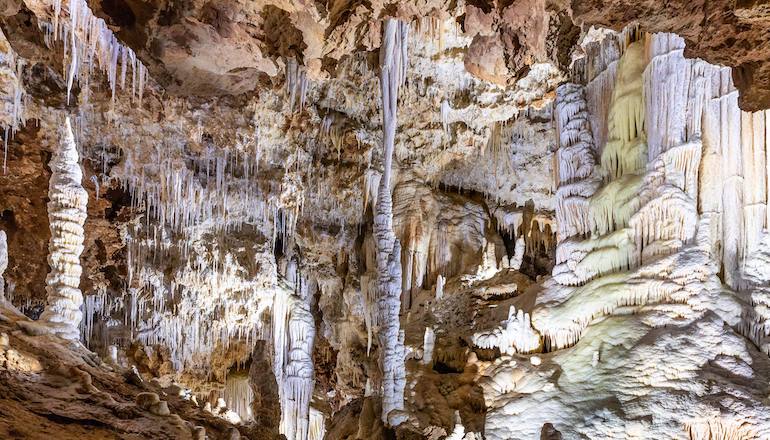 Les concrétions de la grotte de Clamouse