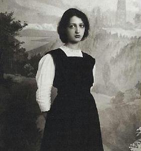 Clara Haskil fiatalon