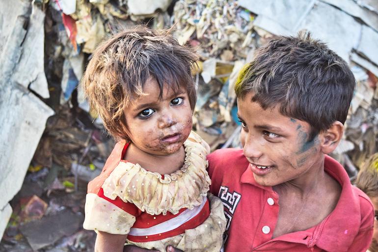 Des enfants pauvres en Inde © Billy Cedeno / Pixabay