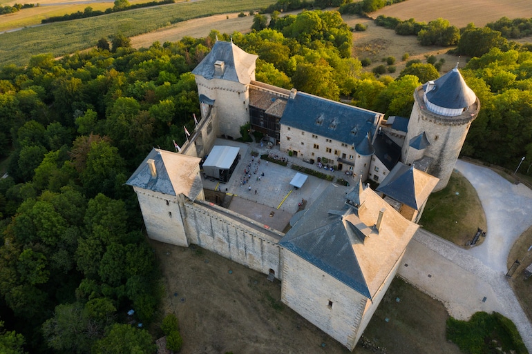 Vue aérienne du château Malbrouck © Guillaume Ramon