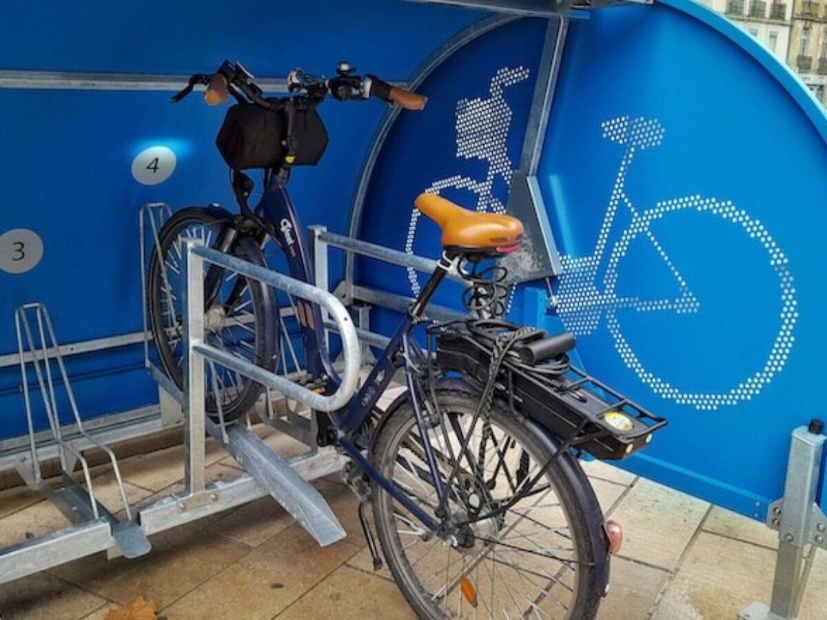 Abri vélo sécurisé à la gare
