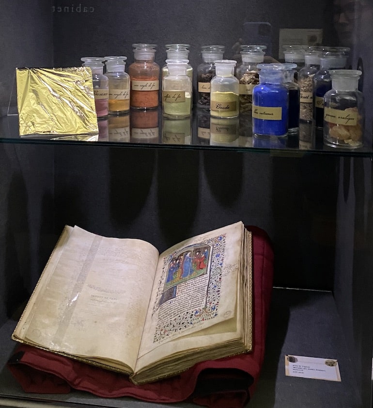 manuscrits medievaux musee medard lunel