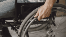 fauteuil roulant © Canva
